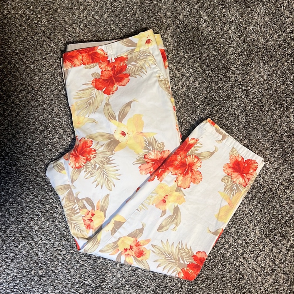 Talbots 14p Floral Chinos cropped pants